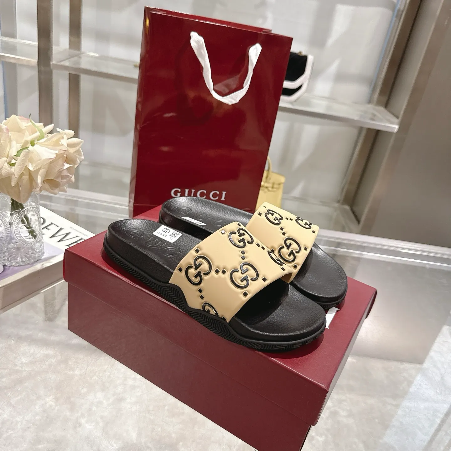 🅿️300💰 🌹Gucci official website Good Game slippers and sandals for men and women. In this special edition series, the acronym of the brand founder Guccio Gucci gives new meaning. In the gaming world, "GG" is a symbol of good sportsmanship and stands for "Good Game," which conveys the value system of the community. The modern acronym is a playful ode to the brand’s origins in the world of sports and leisure, illustrating how Gucci’s heritage continues to evolve. The parting greeting expresses the Gucci Good Game motto as the brand moves into new worlds, creating centers of play, self-expression, talent, freedom and individuality. Made with a rubber upper, these slippers are embellished with the collection's signature logo.  Rubber upper, unisex, G logo embossed, molded footbed, rubber sole, flat, made in Italy, sizes 36 to 46